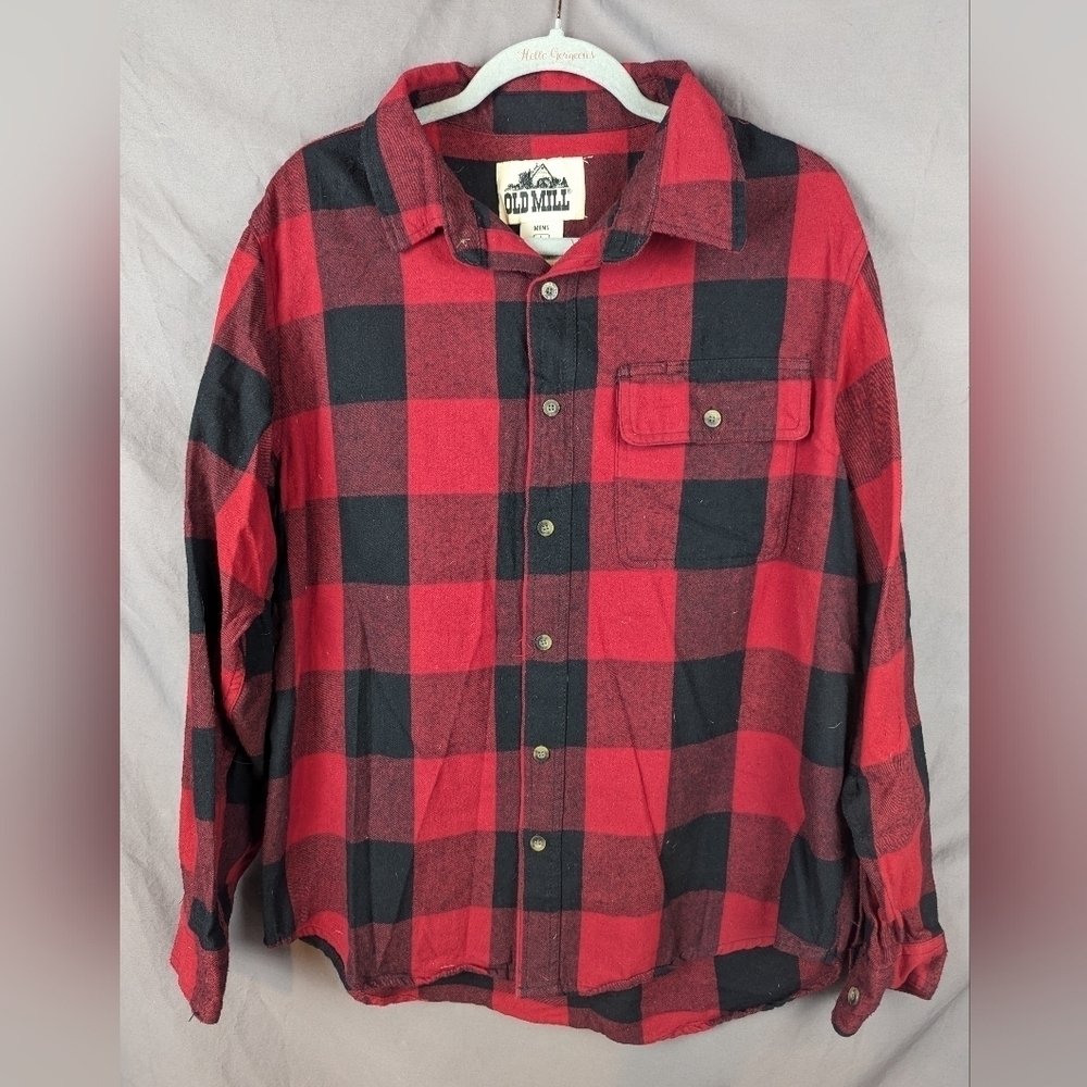Old Mill men's large flannel like shirt in buffalo check
